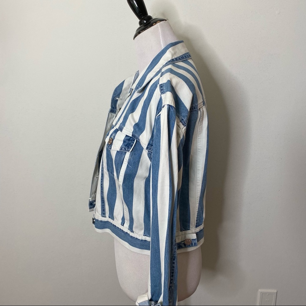 NWT Forever 21 Denim Jacket - Blue and White - Picture 6 of 11